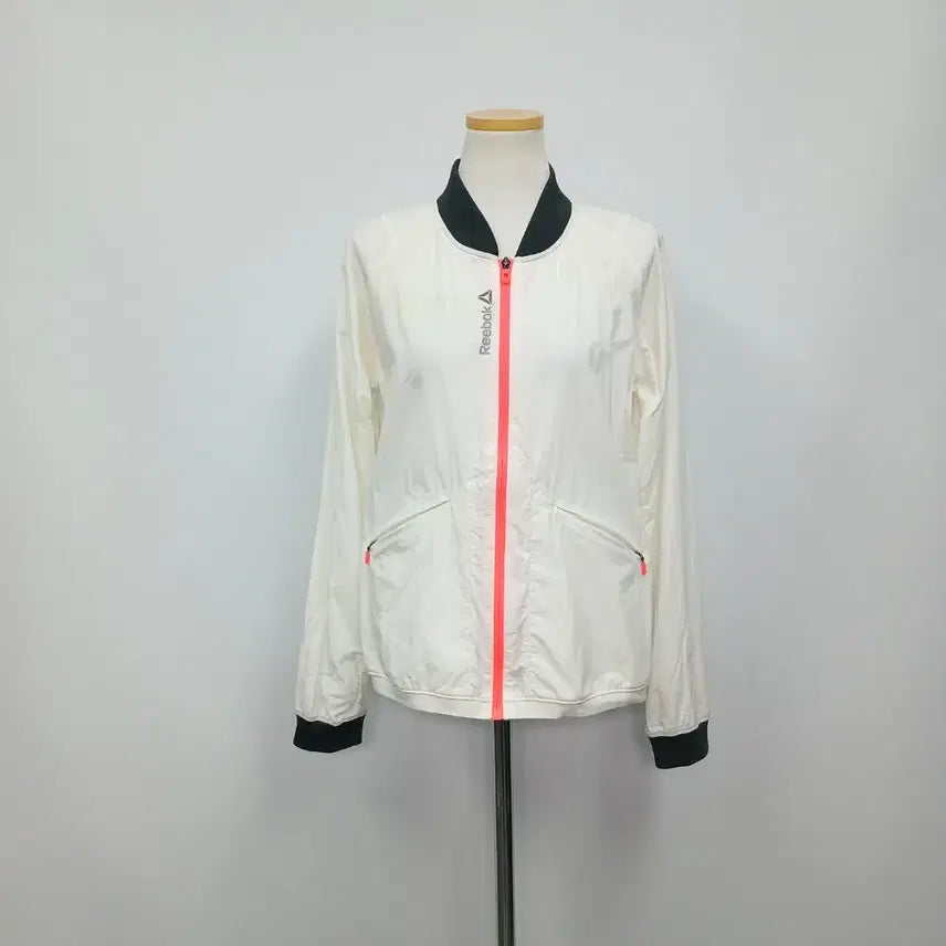 [BUNJANG] Reebok Lightweight Windbreaker Jacket (Size 55) / 리복 경량 바람막이 자켓 55
