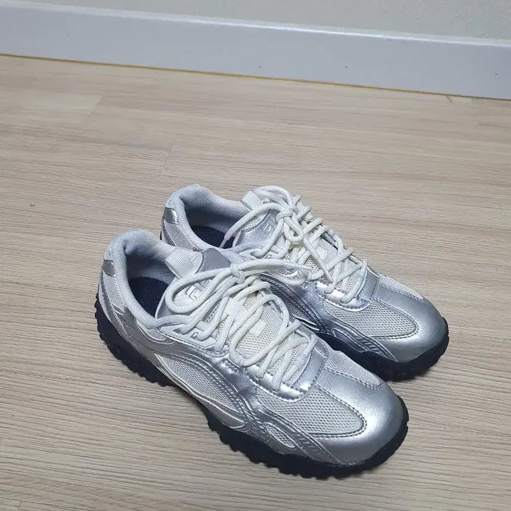 [BUNJANG] Fila Echappe MS Silver Moon Sneakers 245 / 휠라 에샤페 MS 실버문 운동화 245