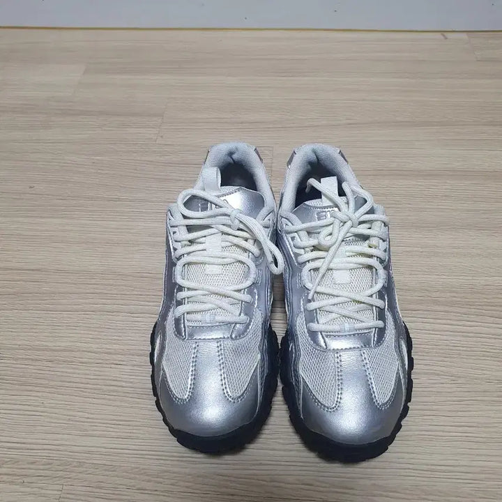 [BUNJANG] Fila Echappe MS Silver Moon Sneakers 245 / 휠라 에샤페 MS 실버문 운동화 245