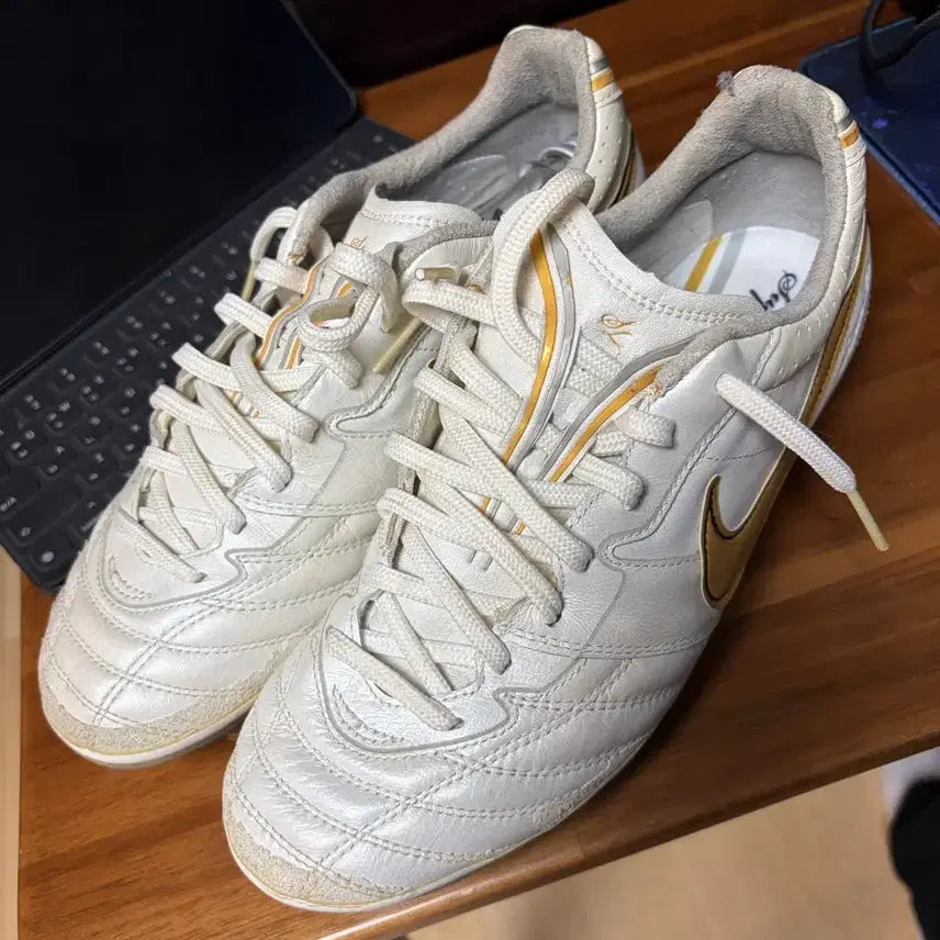 [BUNJANG] Nike Tiempo Legend 9 Elite SG Football Boots (260mm) / (260) 나이키 티엠포 리게라 SG 판매