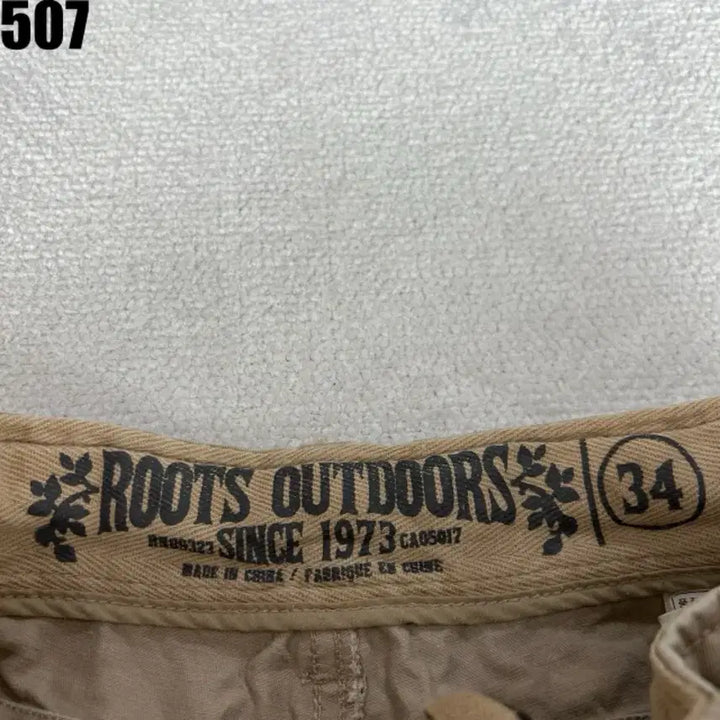 [BUNJANG] Roots Outdoor Cargo Shorts with Belt (Size 34) / 루츠 아웃도어 카고 반바지 + 벨트 34