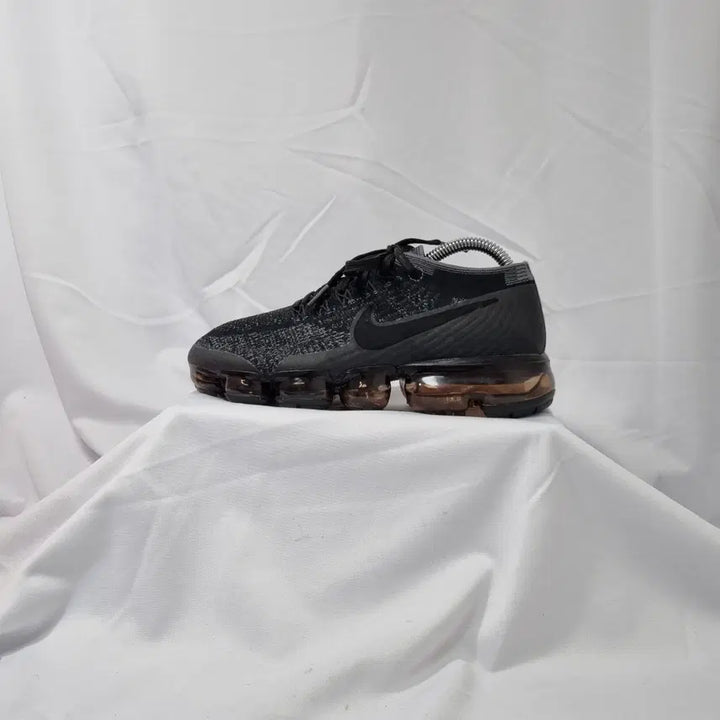 [BUNJANG] Nike Air VaporMax Flyknit Black Sneakers / 빈티지하서 230 나이키 에어 베이퍼맥스 플라이니트 블랙 스니커즈