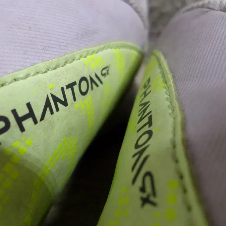 [BUNJANG] Nike Kids Junior Futsal Shoes (Used) / 후루룩구제 240 나이키 키즈 주니어 아동 풋살화 중고 신발 260507