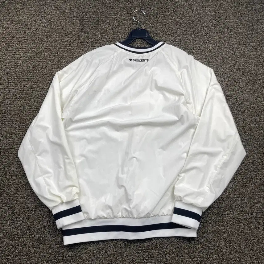 [BUNJANG] Descente White Warm-up Jacket / 데상트 화이트 웜업
