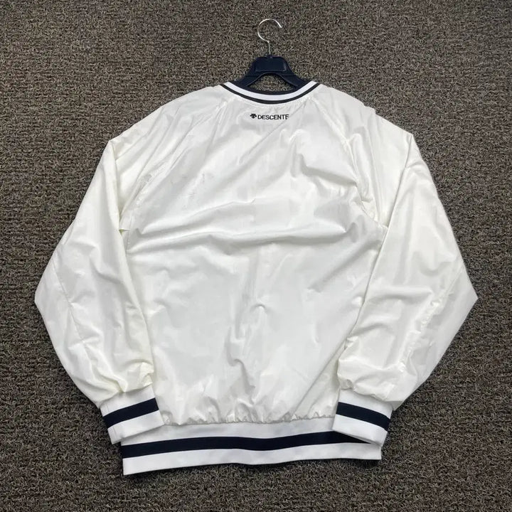 [BUNJANG] Descente White Warm-up Jacket / 데상트 화이트 웜업