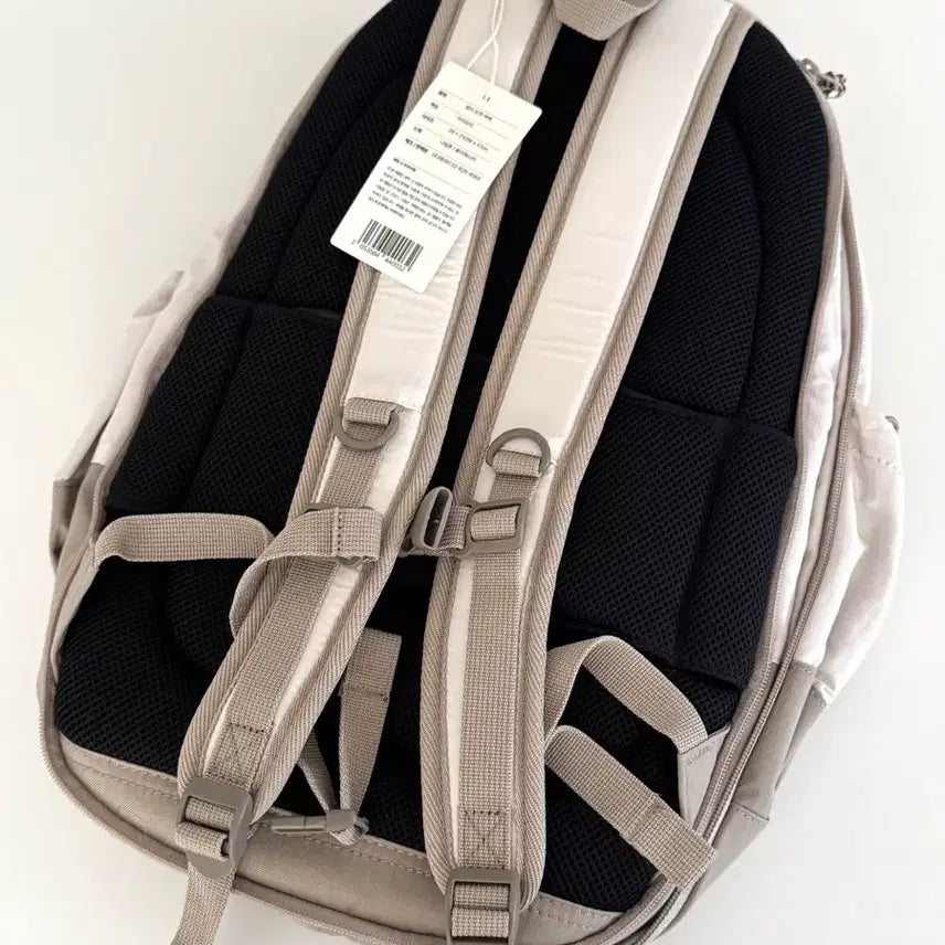 [BUNJANG] Parity Backpack Ivory/Gray / [새제품] PARITY 패리티 백팩 아이보리/그레이