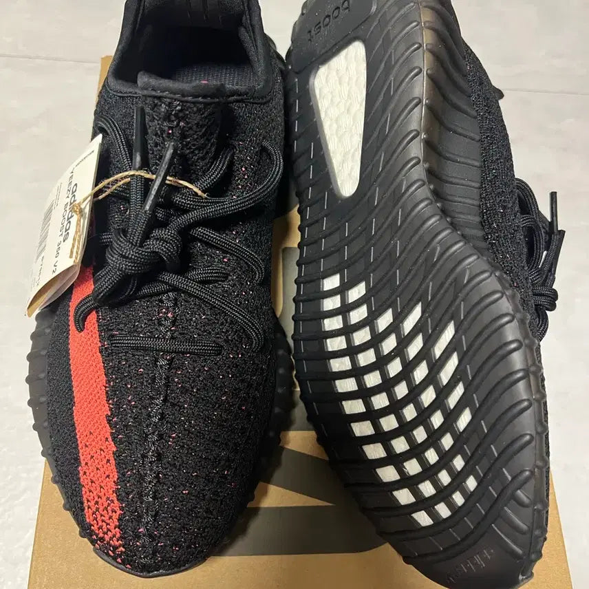 [BUNJANG] Adidas Yeezy Boost 350 V2 Red Stripe / 이지부스트 350V2 255