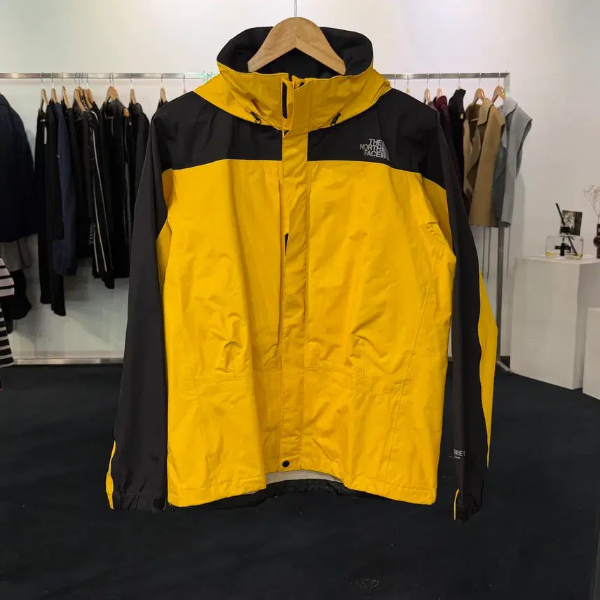 [BUNJANG] The North Face Gore-Tex Mountain Jacket (Size M) / [택포] [M] 노스페이스 고어텍스 마운틴자켓