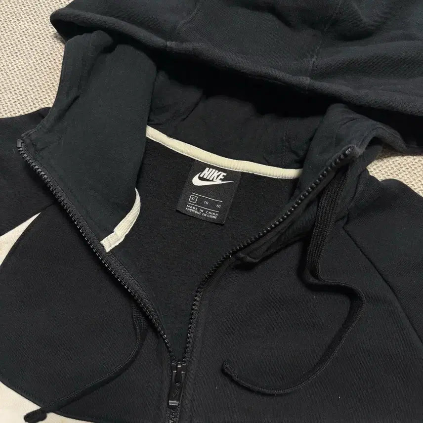 [BUNJANG] Nike Big Swoosh Hooded Zip-Up Jacket / 나이키 빅스우시 후드집업