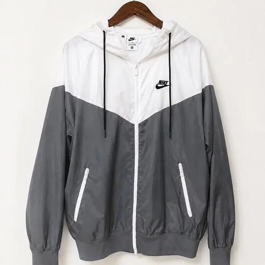 [BUNJANG] Nike Windrunner Jacket L (100) / 나이키 윈드러너 바람막이 L / 100