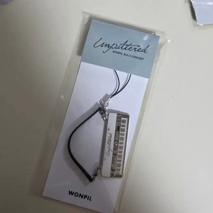 [BUNJANG] DAY6 Wonpil Unfiltered Piano Keychain / 원필 언필터드 피아노 키링