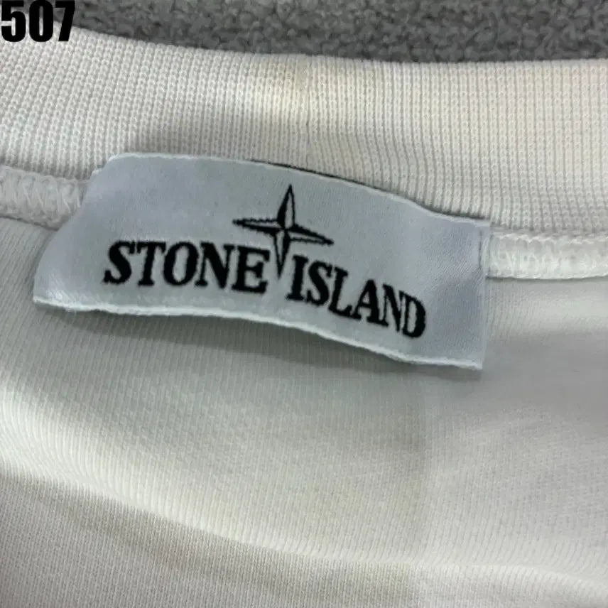 [BUNJANG] Stone Island White Sweatshirt T-Shirt 2XL / 스톤아일랜드 화이트 맨투맨 티셔츠 2XL