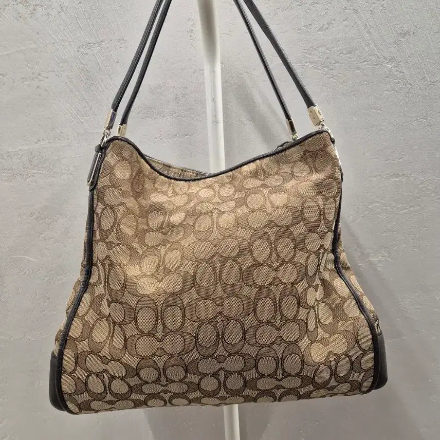 [BUNJANG] Coach Signature Shoulder Bag Brown / 코치 시그니처 숄더백 브라운