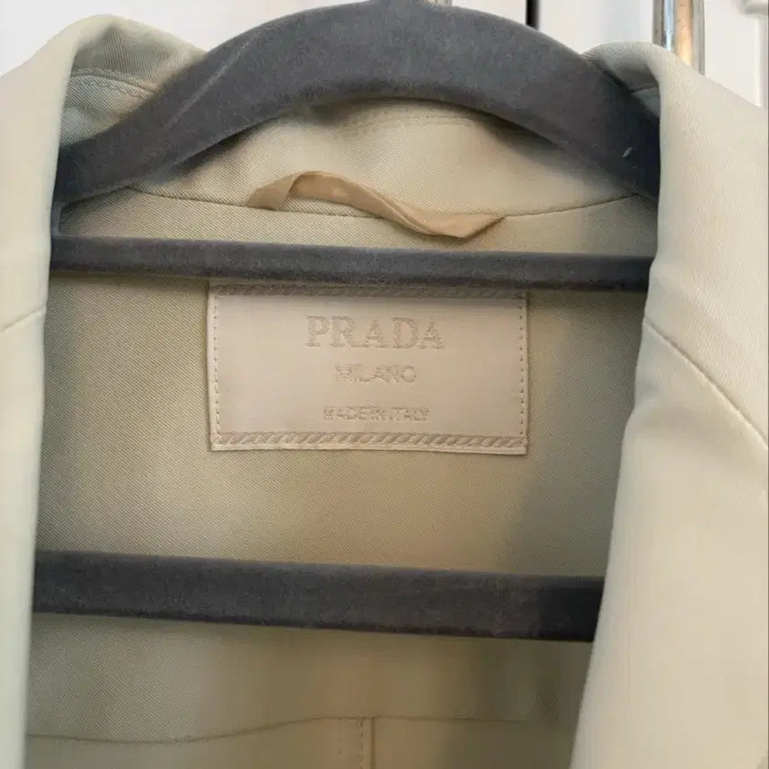 [BUNJANG] Prada Vintage Setup Set (Size 40) / (정품) 프라다 셋업 (40)