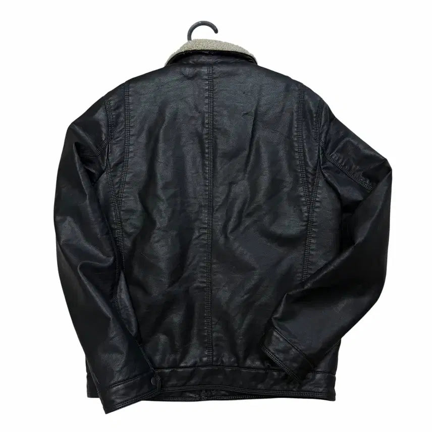[SOLD OUT] 리바이스 무스탕