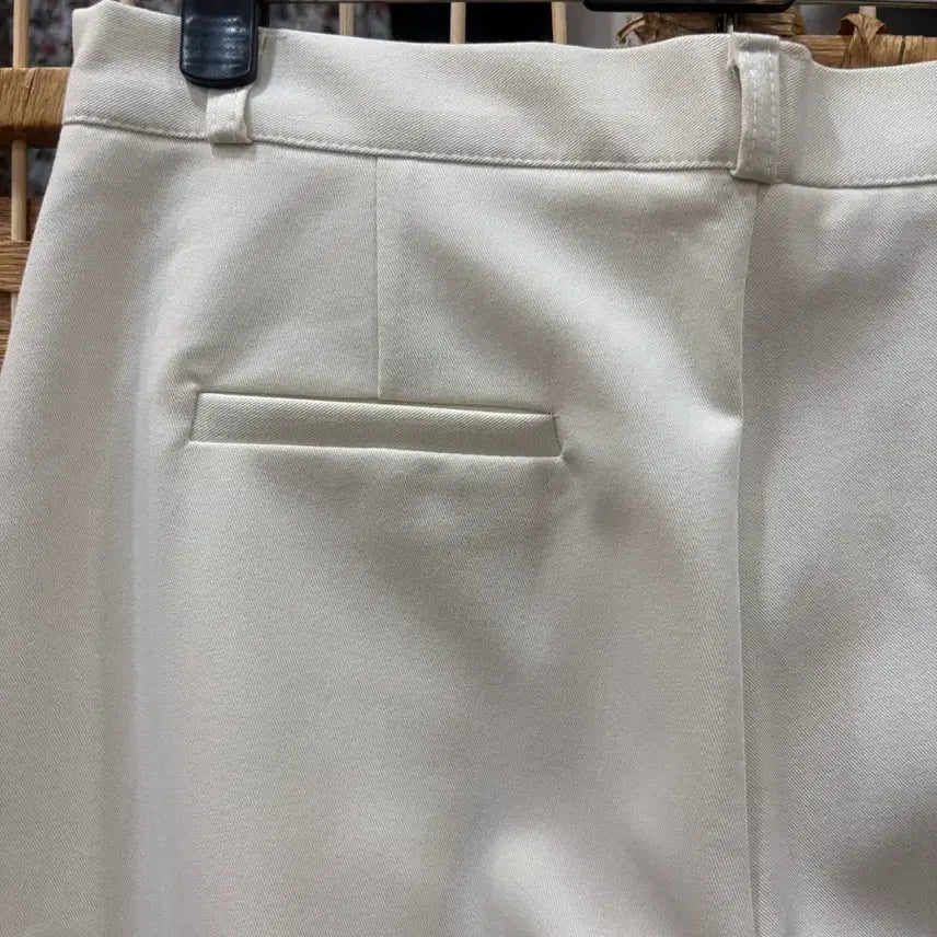 [BUNJANG] Ivory Wide-Leg Dress Pants Slacks / 정장 통바지