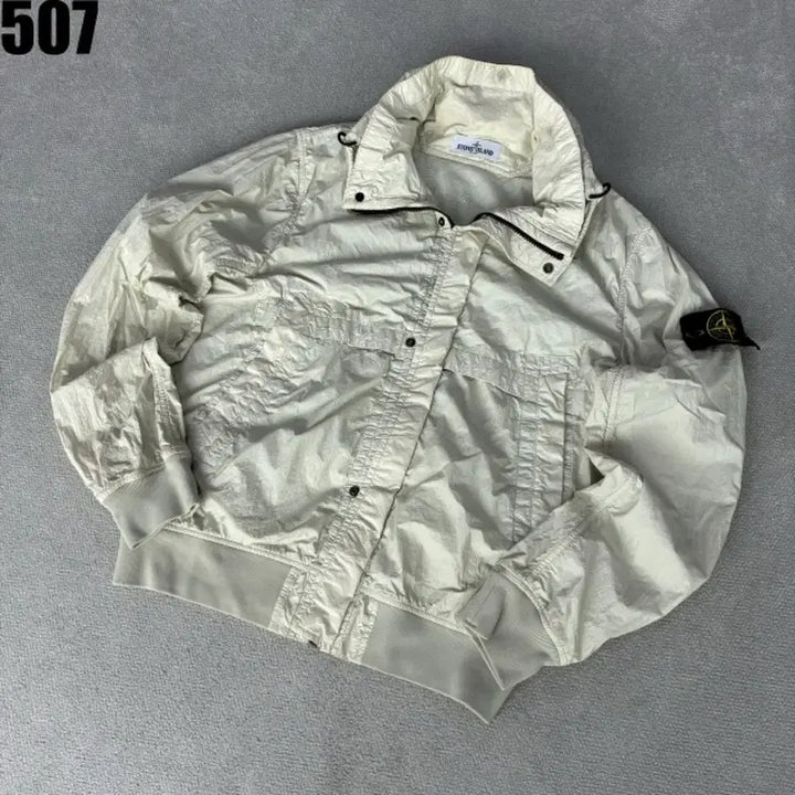 [BUNJANG] Stone Island White Windbreaker Jacket M / 스톤아일랜드 화이트 셔츠형 바람막이 자켓 m