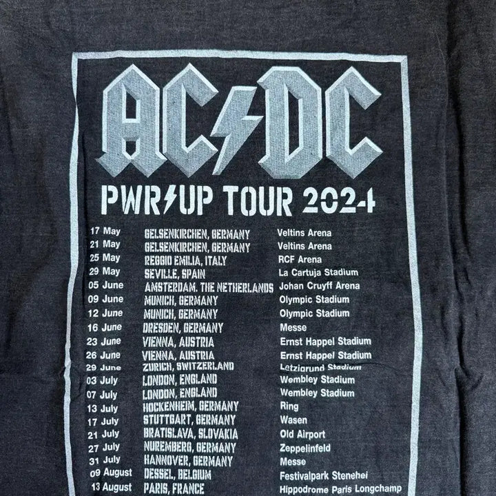 [BUNJANG] ACDC 1986 Fly on the Wall Tour T-Shirt / ACDC 1986 Fly on the Wall 투어 반팔티