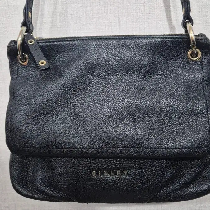 [BUNJANG] Sisley Black Leather Crossbody Bag / 시슬리 블랙 가죽 크로스백