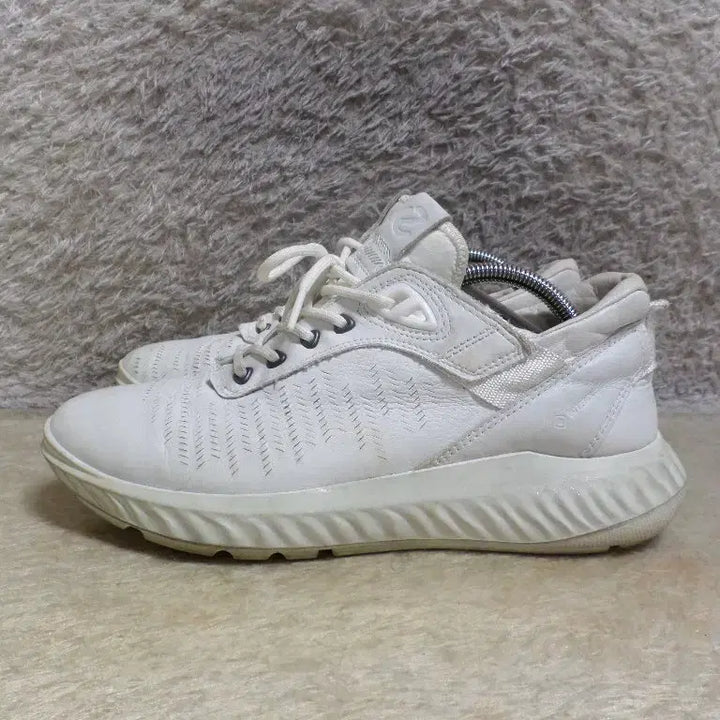 [BUNJANG] Ecco ST.1 Gore-Tex Sneakers / 후루룩구제 255 에코 ecco st.1 운동화 고어텍스260507