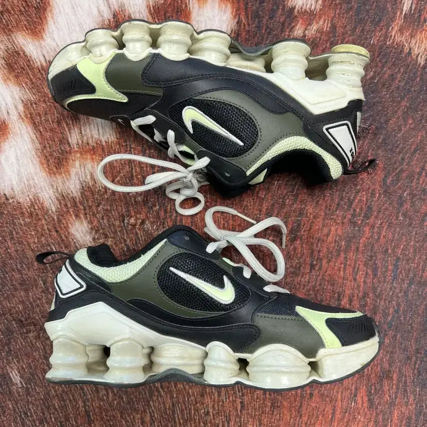 [BUNJANG] Nike Shox Vintage Black Green 245mm / [245] 나이키 빈티지 샥스 블랙그린