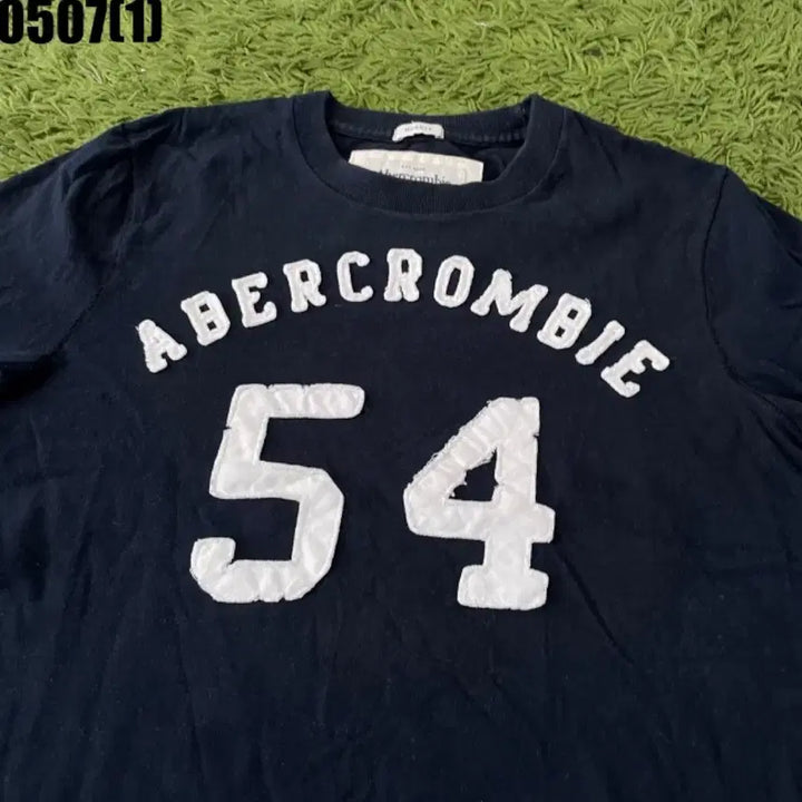 [BUNJANG] Abercrombie &amp; Fitch Short Sleeve T-Shirt Navy 54 Printing / 아베크롬비 반팔 티셔츠 네이비 54프린팅