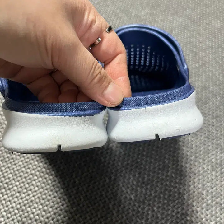 [SOLD OUT] 슬레진저 네이비 메쉬 슬리퍼 40