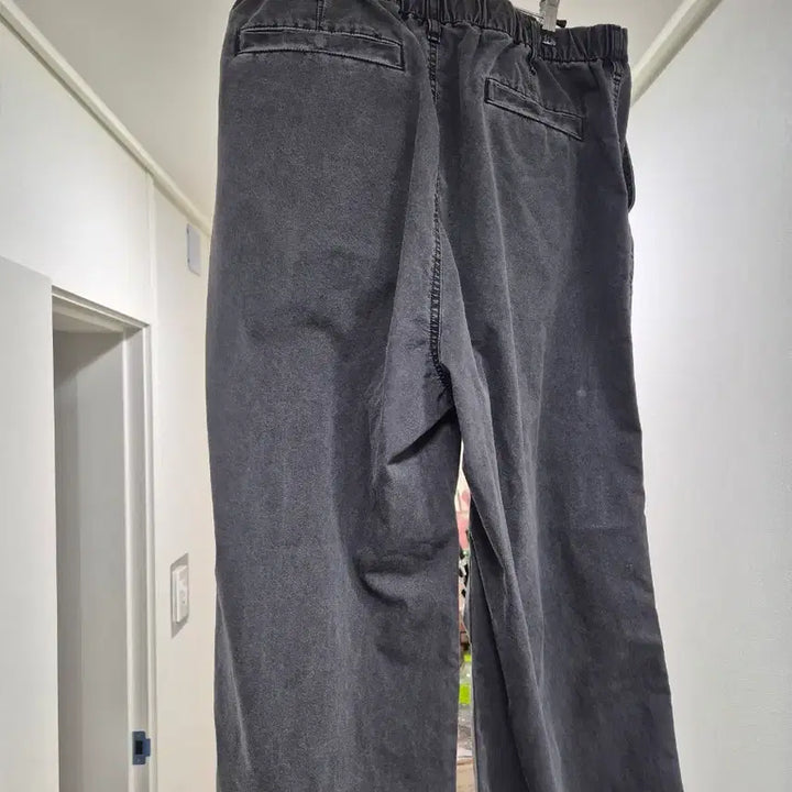 [BUNJANG] Uniqlo Parachute Wide Denim Pants Dark Gray / 유니클로 파라슈트 데님팬츠