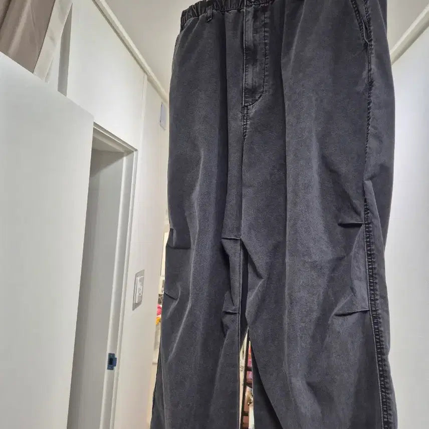 [BUNJANG] Uniqlo Parachute Wide Denim Pants Dark Gray / 유니클로 파라슈트 데님팬츠