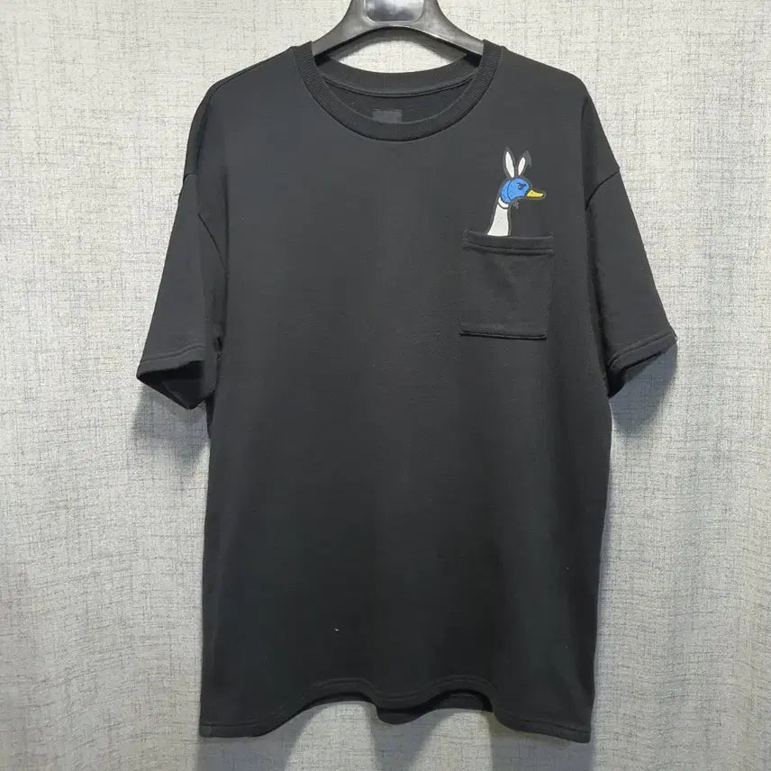 [BUNJANG] Vans Black Duck Character Pocket Short Sleeve T-Shirt L / 반스 블랙 오리 캐릭터 포켓 반팔 티셔츠 L