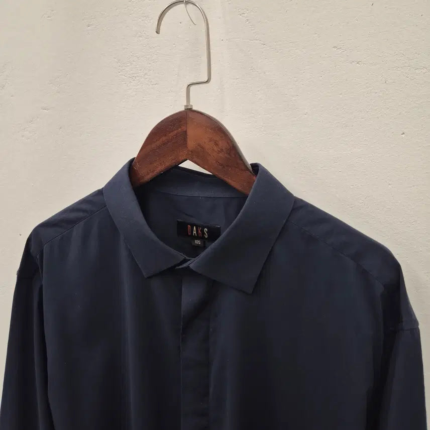 [BUNJANG] Daks Hidden Button Shirt Navy / 닥스 네이비 히든 버튼 셔츠 105
