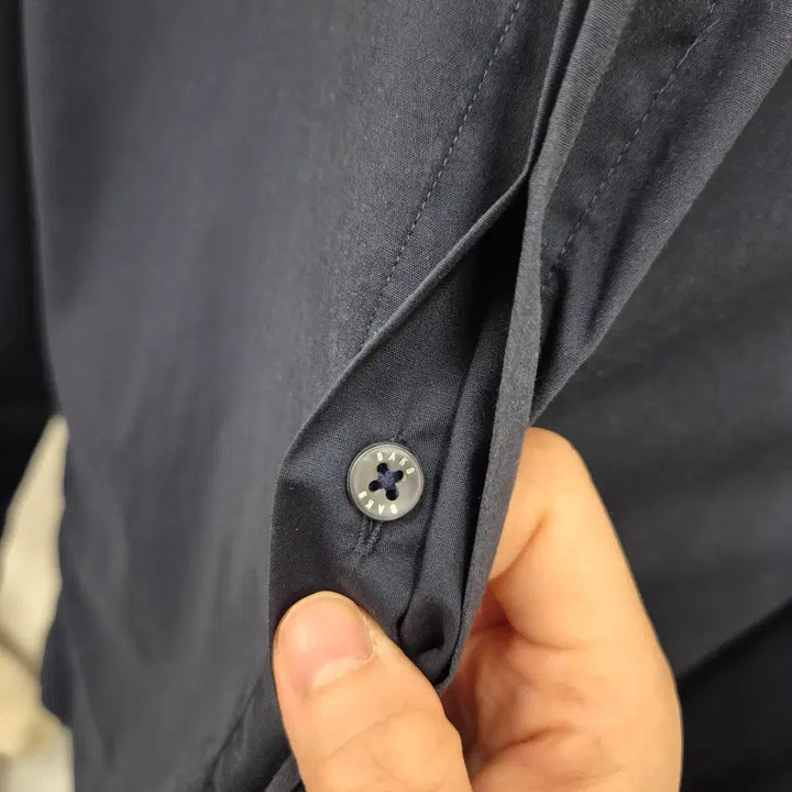 [BUNJANG] Daks Hidden Button Shirt Navy / 닥스 네이비 히든 버튼 셔츠 105