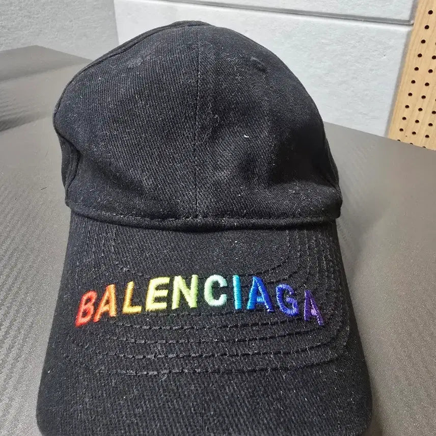 [BUNJANG] Balenciaga Rainbow Embroidery Baseball Cap / 발렌시아가 레인보우자수 볼캡[모자]