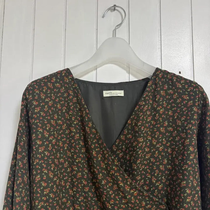 [BUNJANG] Eearth Floral Pattern Long Dress / 얼스 플라워패턴 원피스 여성F(~66까지)