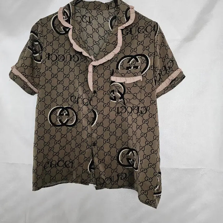 [BUNJANG] Gucci GG Pattern Ruffle Detail Short Sleeve Shirt / 구찌 GG 패턴 반팔 셔츠