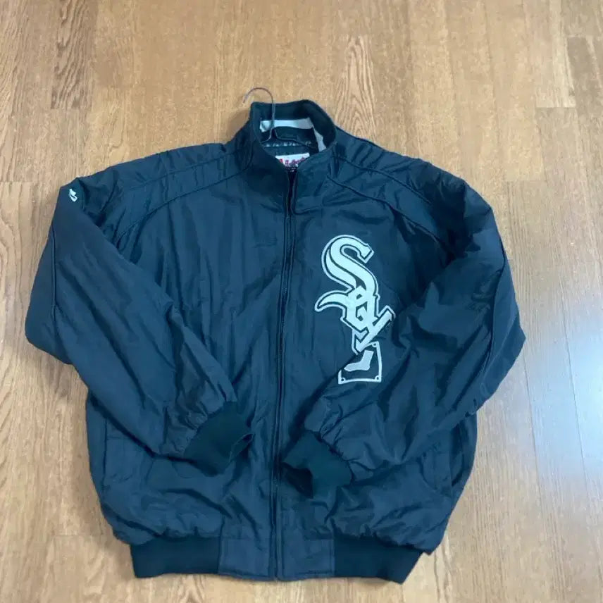 [BUNJANG] Chicago White Sox Baseball Jacket (XL) / 시카고 화이트삭스 블랙 야구점퍼(XL)