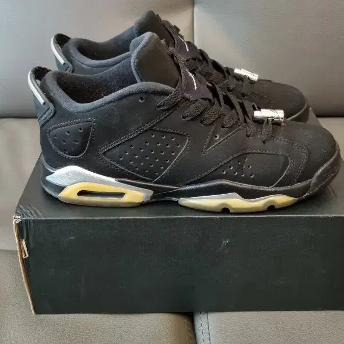 [BUNJANG] Nike Air Jordan 6 Chrome GS / [240] 나이키 에어조던6 크롬 GS