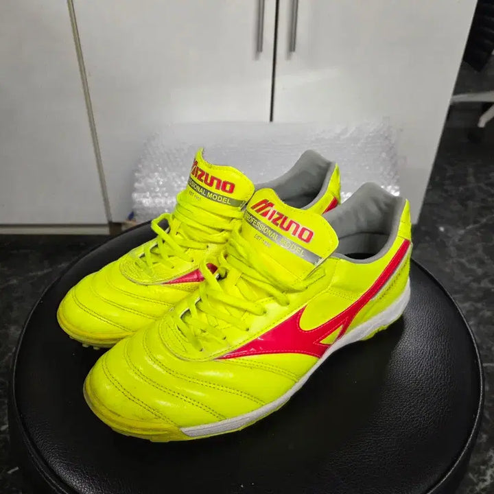 [BUNJANG] Mizuno Morelia Pro TF Futsal Shoes (260) / [260] 미즈노 모렐리아 프로 TF 풋살화