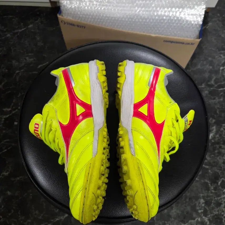 [BUNJANG] Mizuno Morelia Pro TF Futsal Shoes (260) / [260] 미즈노 모렐리아 프로 TF 풋살화