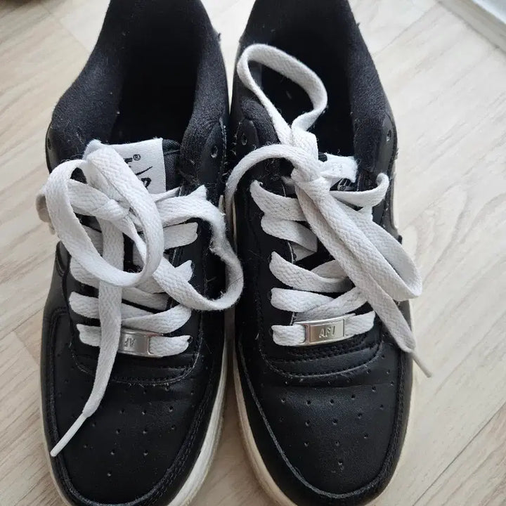 [BUNJANG] Nike Air Force 1 Black/White (230mm) / 나이키 에어포스1 검흰 230 팝니다(정품)