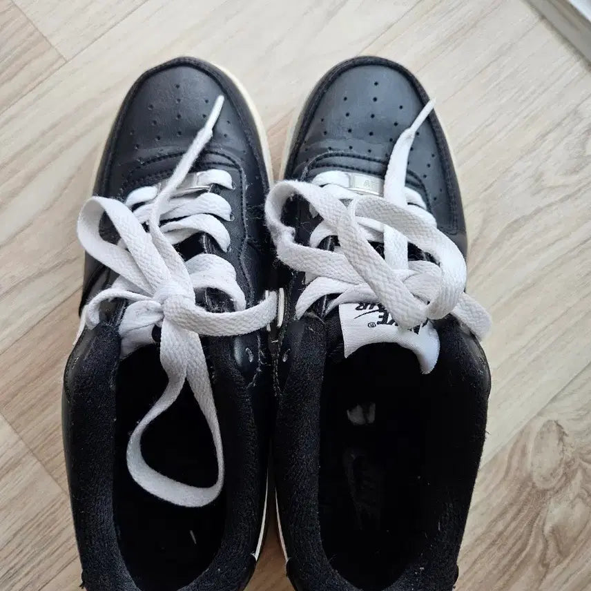 [BUNJANG] Nike Air Force 1 Black/White (230mm) / (여름한정세일)나이키 에어포스1 검흰 230 팝니다(정품)
