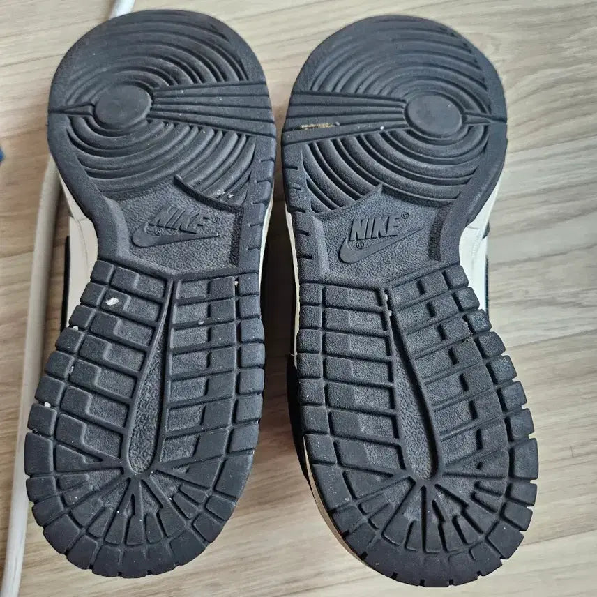[BUNJANG] Nike Panda Dunk Low Size 235 / 나이키 범고래 235 팝니다(정품)