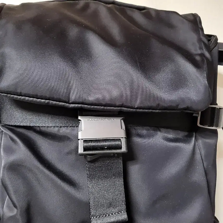 [BUNJANG] Mandarina Duck Black Backpack Bag / 만다리나덕 블랙 백팩 가방
