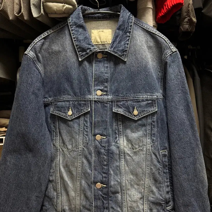 [BUNJANG] Pottery Denim Trucker Jacket Mid Blue 2 / 포터리 데님 트러커 미드블루 2