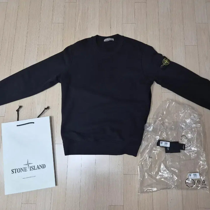 [BUNJANG] Stone Island Black Fleece Sweatshirt L / 스톤아일랜드 블랙 기모 맨투맨 L 풀 구성