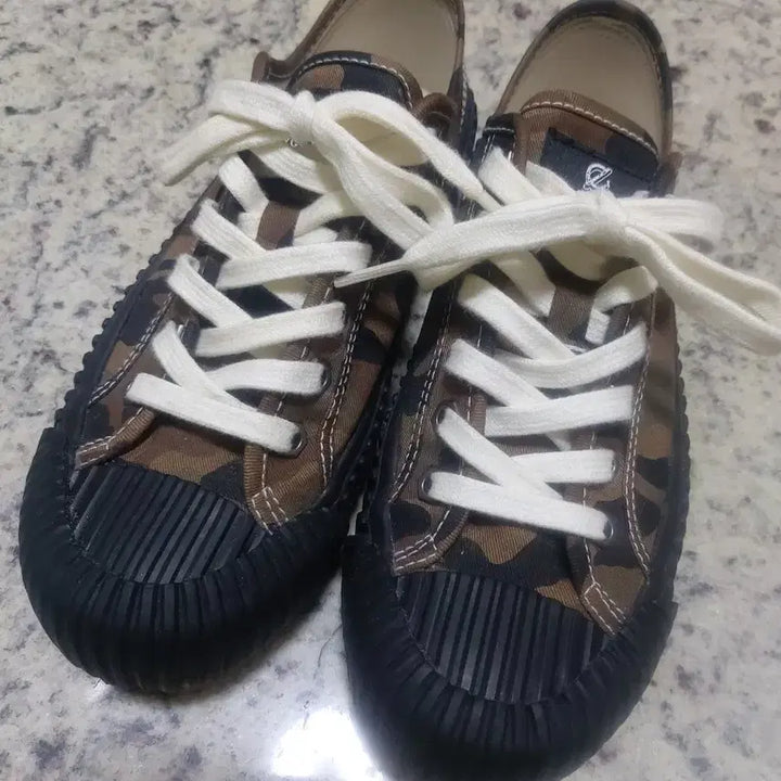 [BUNJANG] Excelsior Canvas Shoes Camo Pattern Sneakers 235 / 엑셀시오르 컨버스화 235