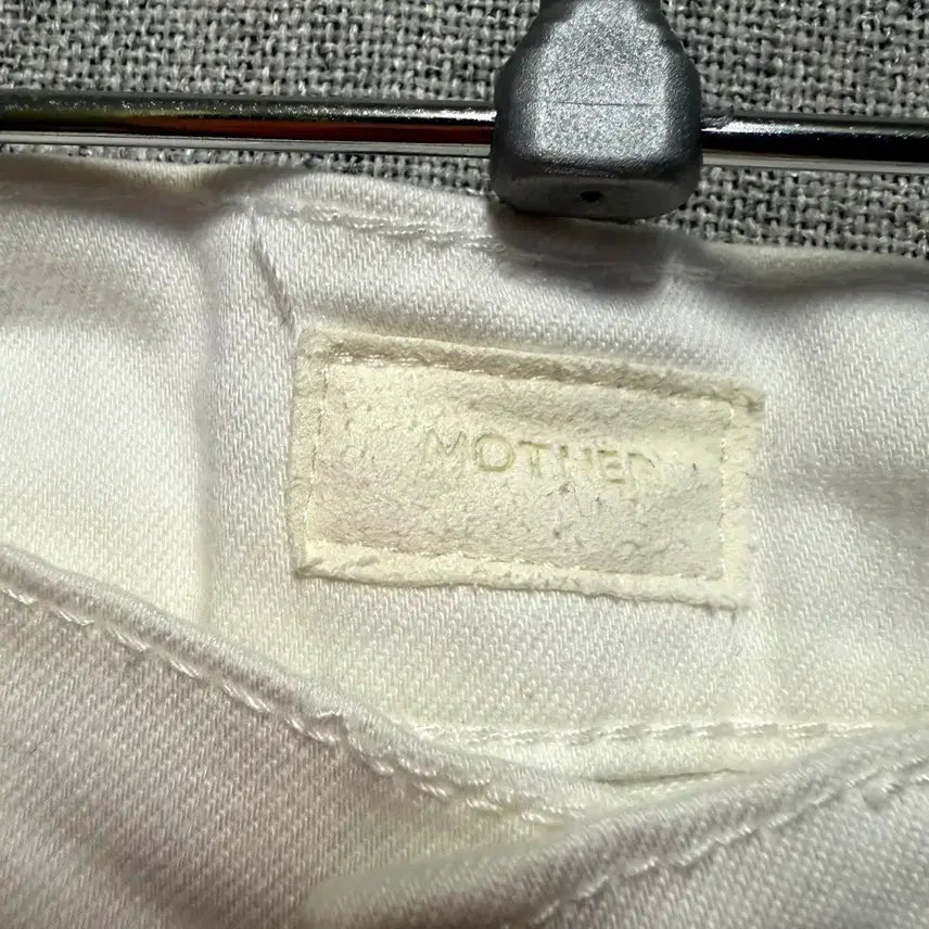 [BUNJANG] Motherjean White Bootcut Denim Pants Size 27 / 마더진 화이트 부츠컷 데님 팬츠 27