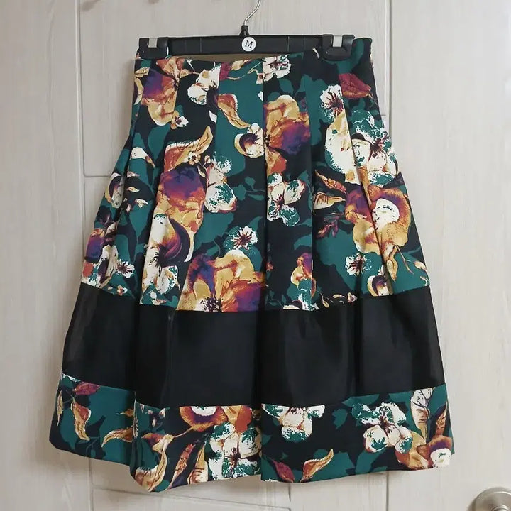 [BUNJANG] Señorita Flower Flare Skirt / 새상품 / 세뇨리따 플라워 플레어 스커트