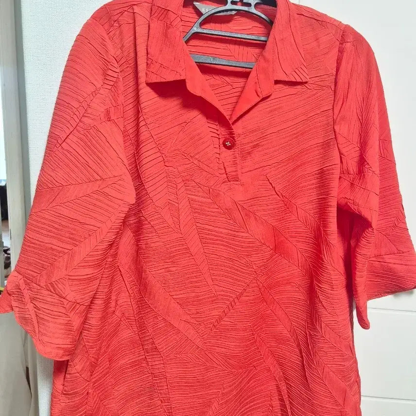 [BUNJANG] Patterned Blouse with Pockets / 블라우스