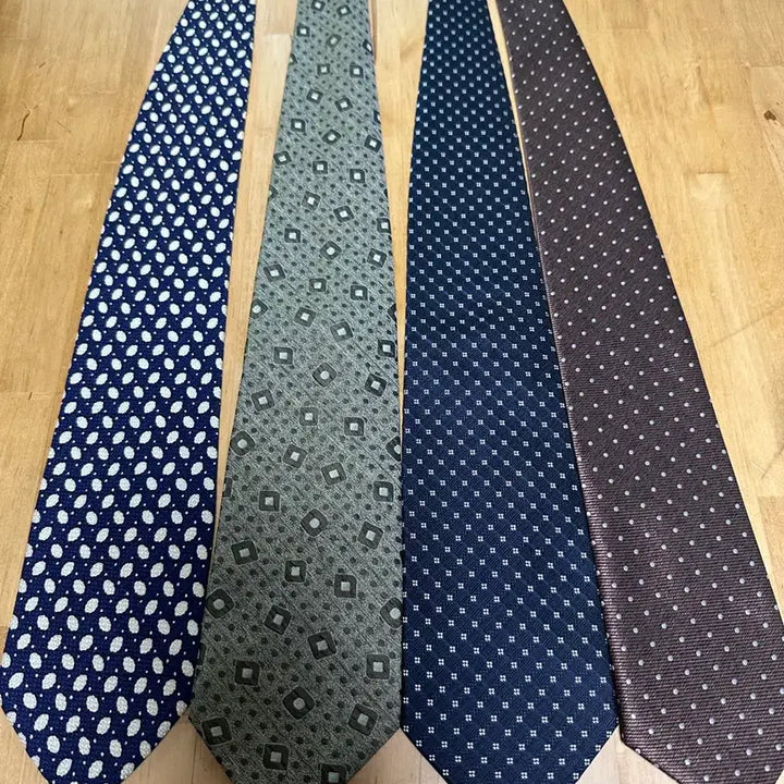 [BUNJANG] Yves Saint Laurent Silk Vintage Necktie / 입생로랑 실크 넥타이 빈티지